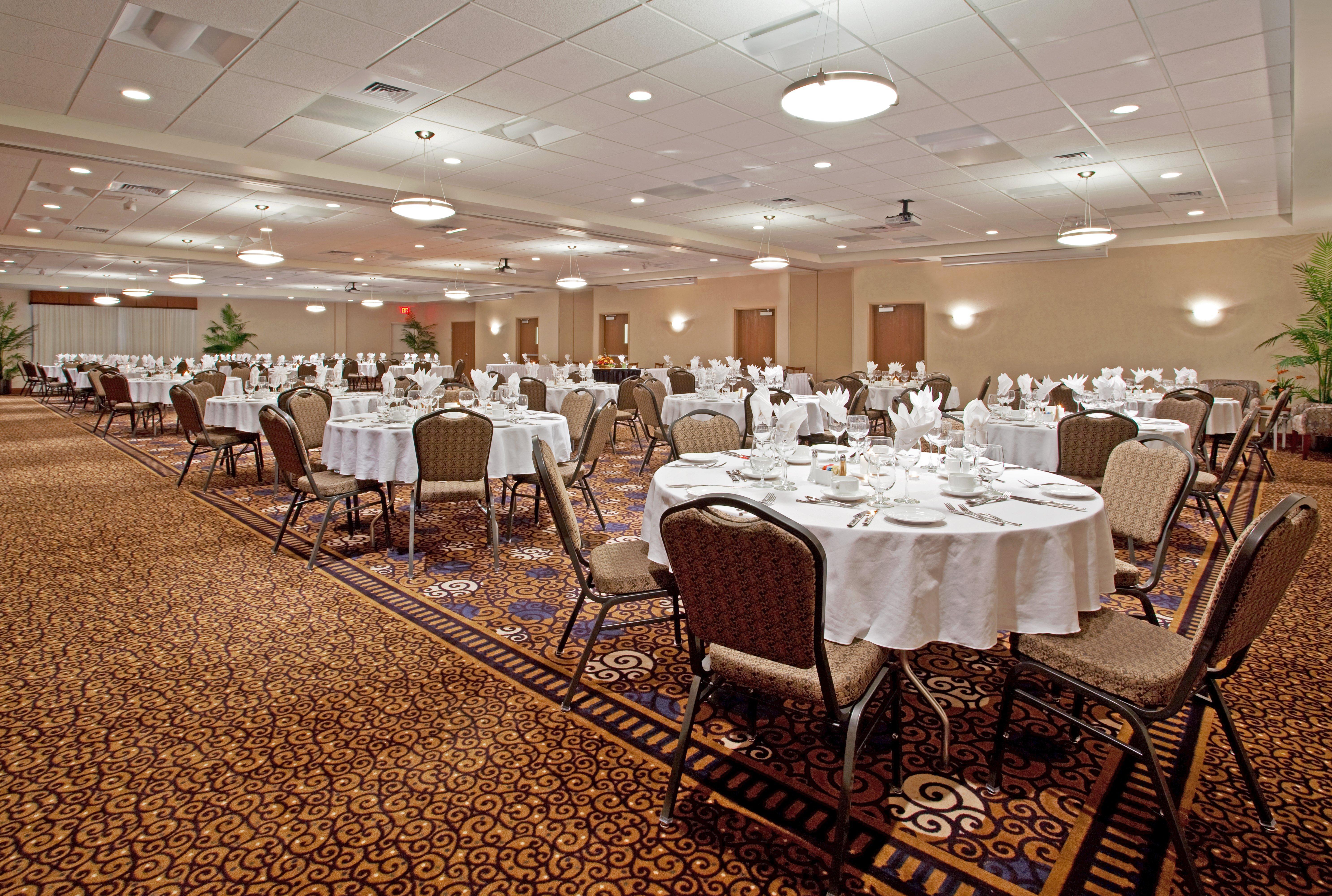 Holiday Inn Purdue - Fort Wayne By Ihg Exteriör bild