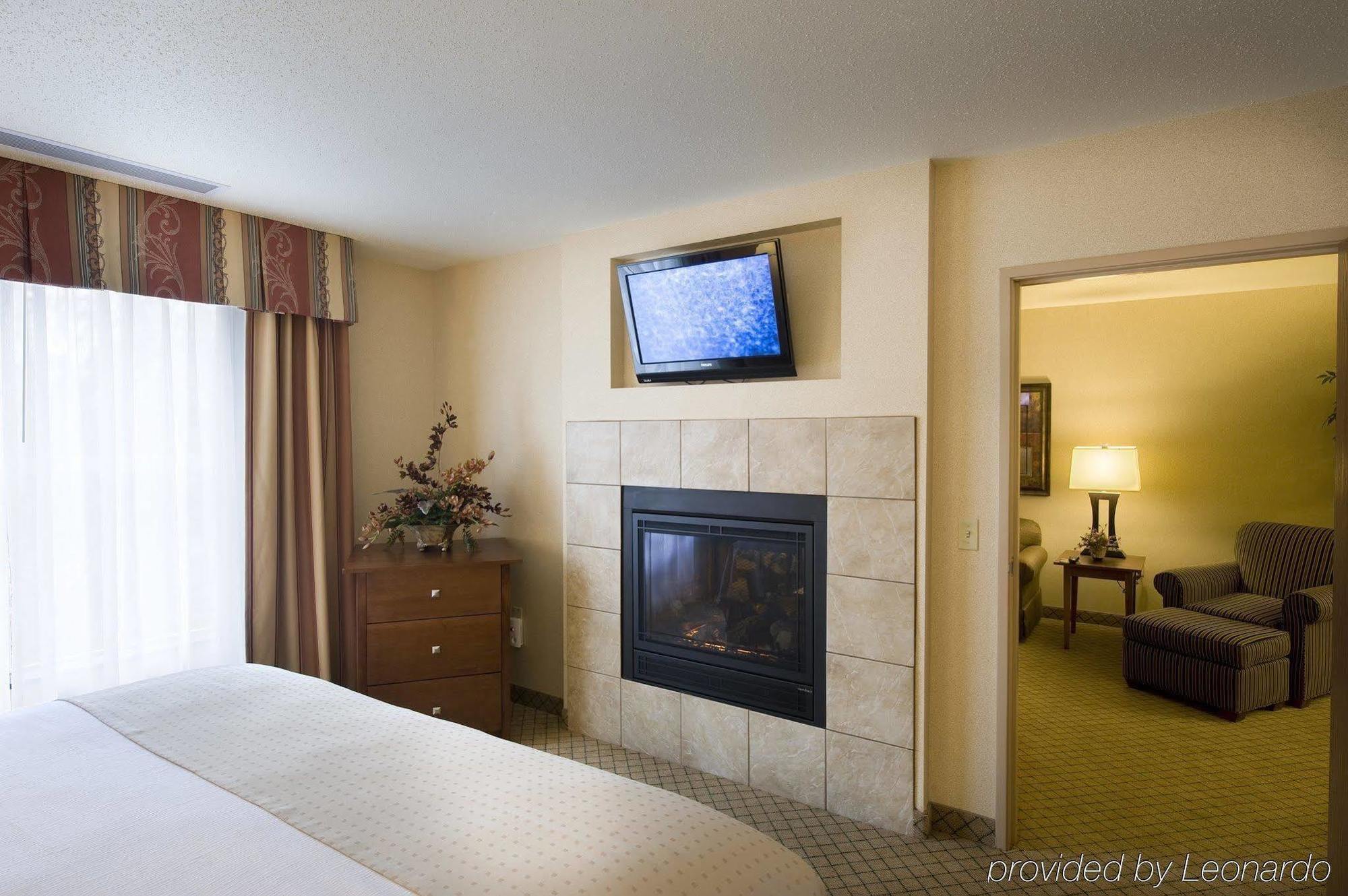 Holiday Inn Purdue - Fort Wayne By Ihg Rum bild