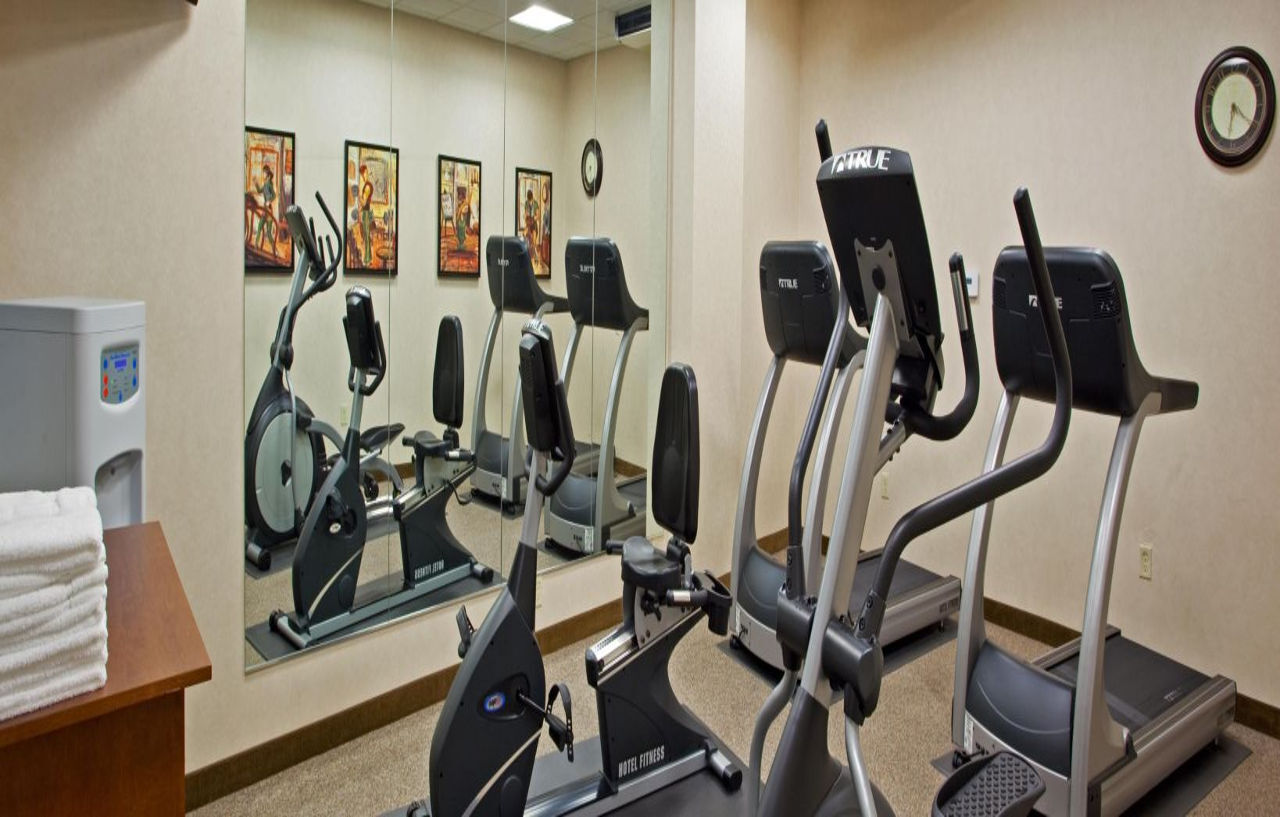 Holiday Inn Purdue - Fort Wayne By Ihg Exteriör bild